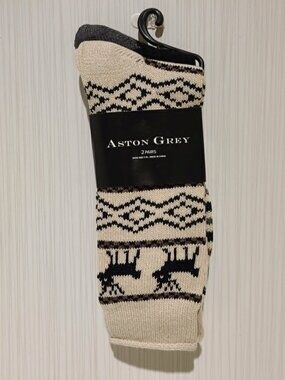 Aston Grey 2 Pair Pack Socks 1 Reindeer 1 Stripes 89% Cotton